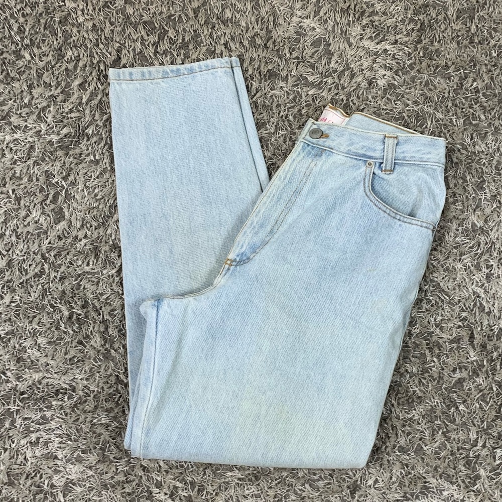 Women’s Vintage Emerald Club High Waisted Mom Jeans Size 12 Petite Light Wash